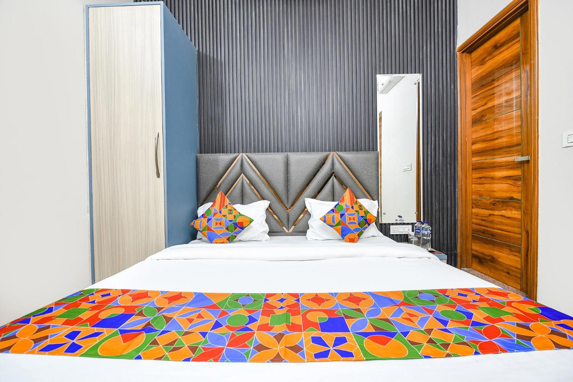 לודהיאנה Fabhotel K9 Stay מראה חיצוני תמונה